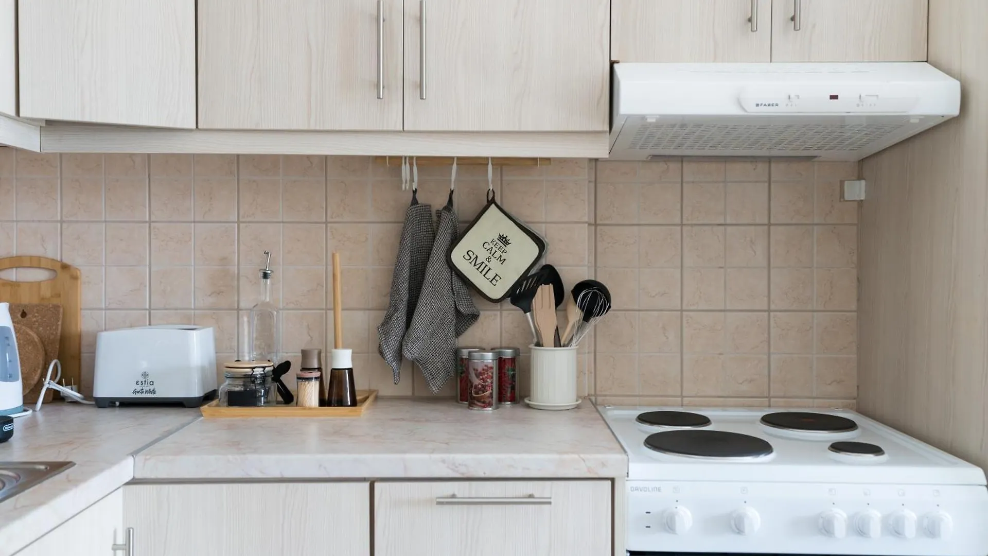 Platon Central Apartment Lixouri 0*,