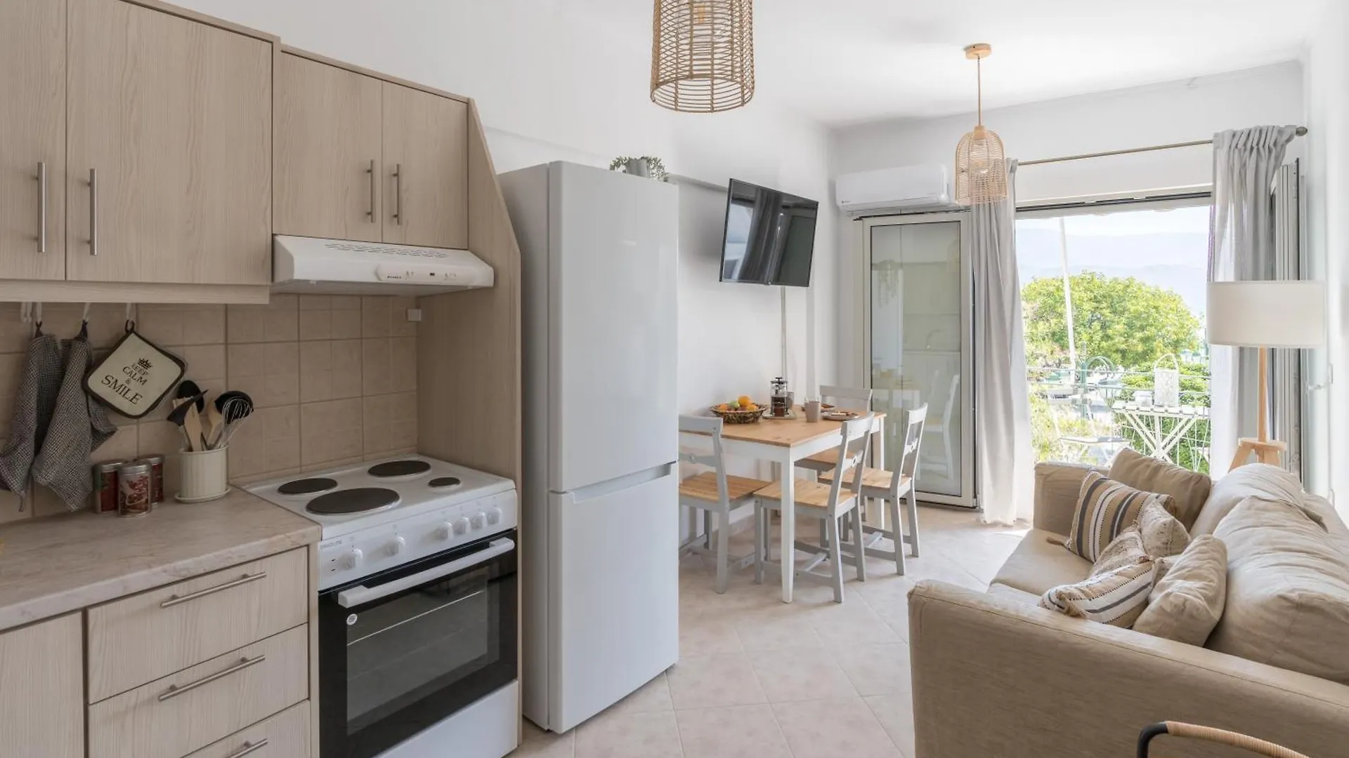 Platon Central Apartment Lixouri