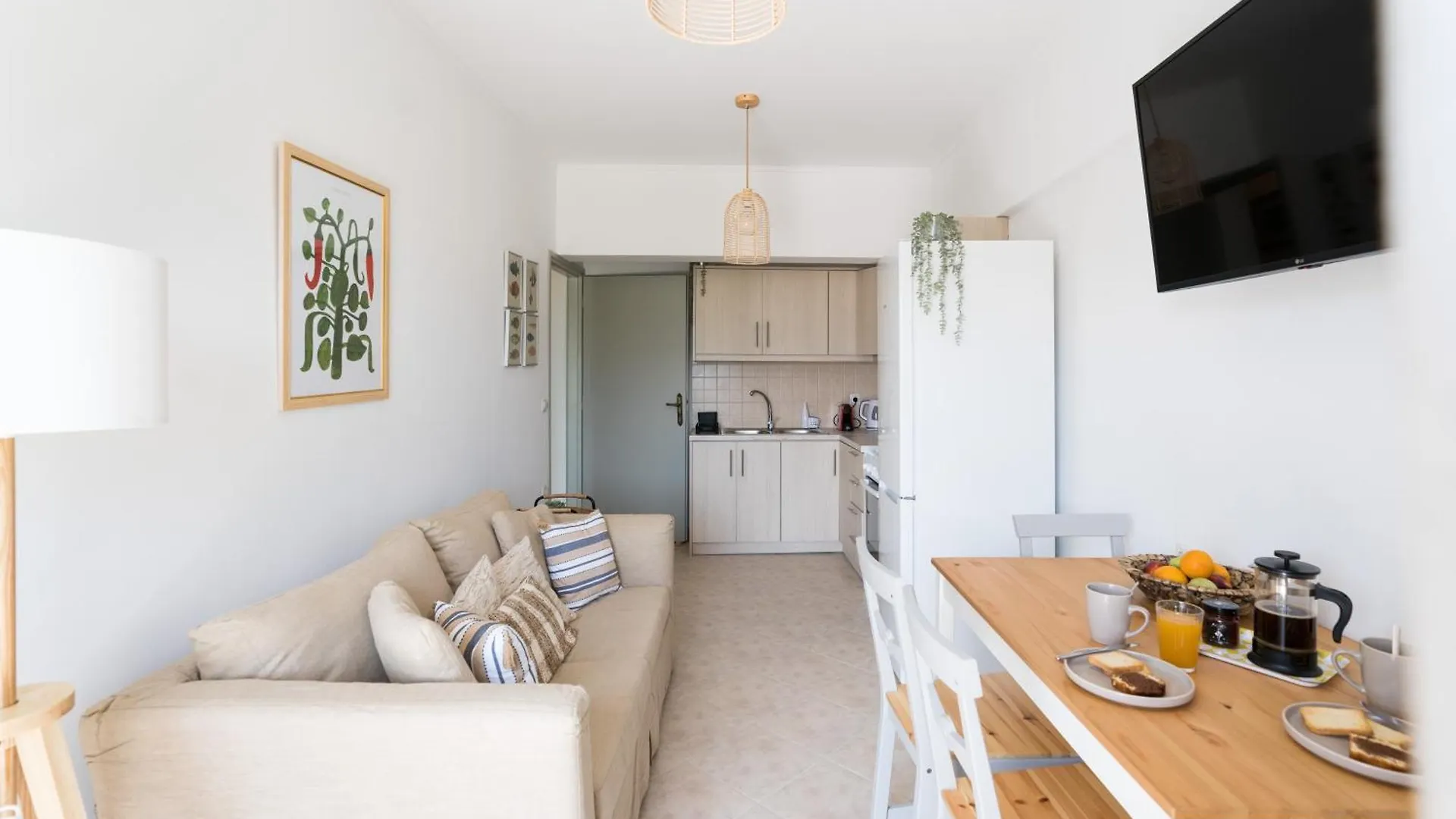 Platon Central Apartment 릭수리