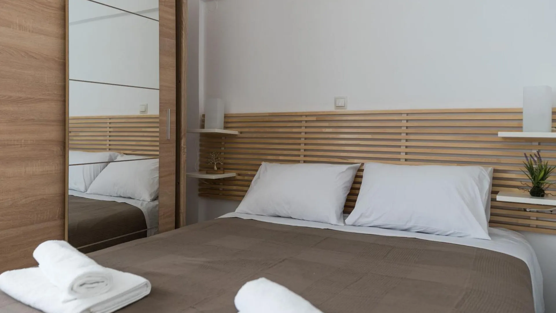 Platon Central Apartment 릭수리 그리스